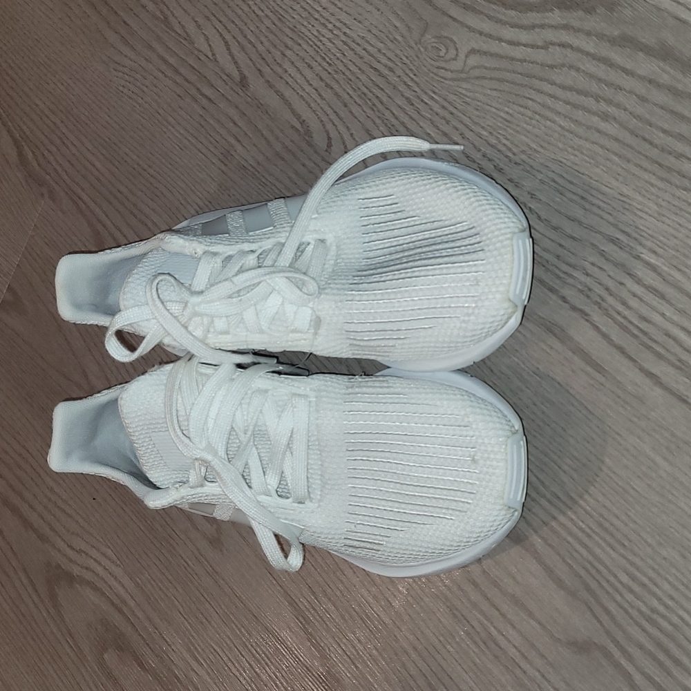 Excellent Condition Adidas Women's size 7